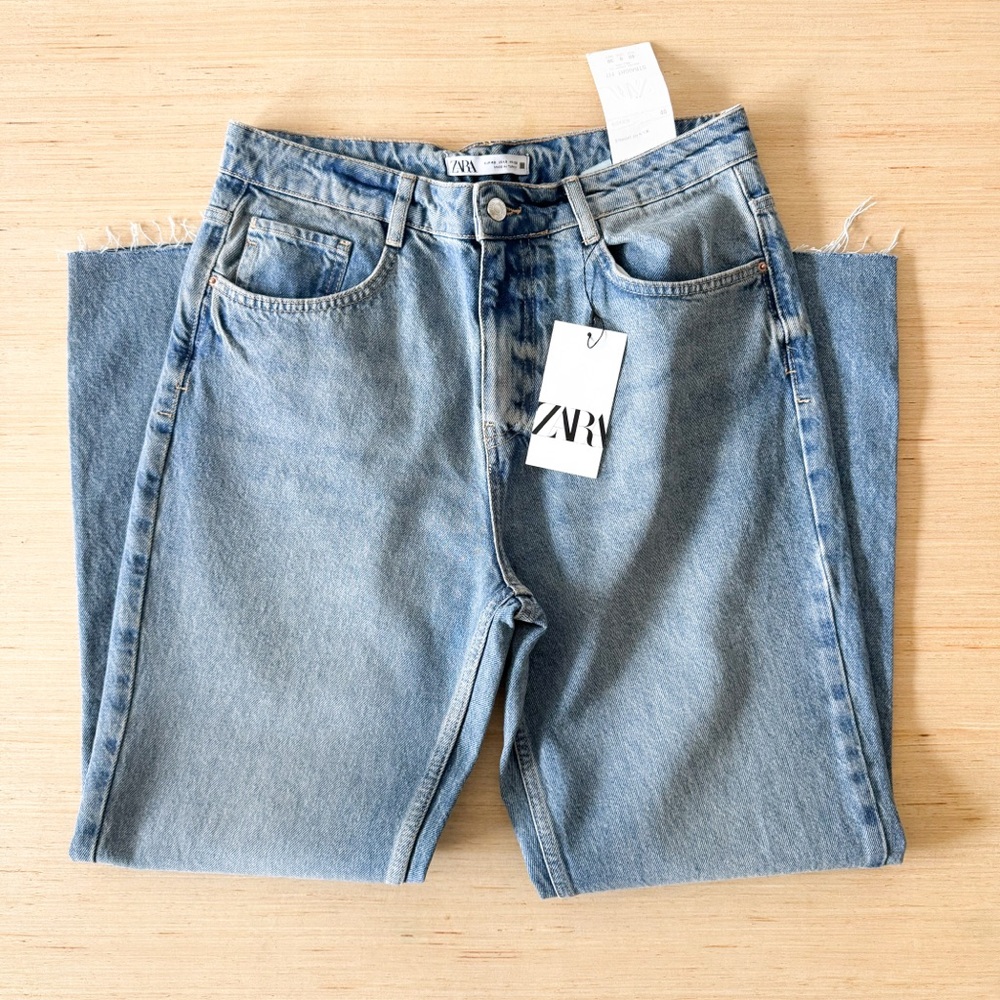 Zara Women’s Straight Fit Classic Blue Jeans with Raw‎ Hem Size 8 - Picture 4 of 10